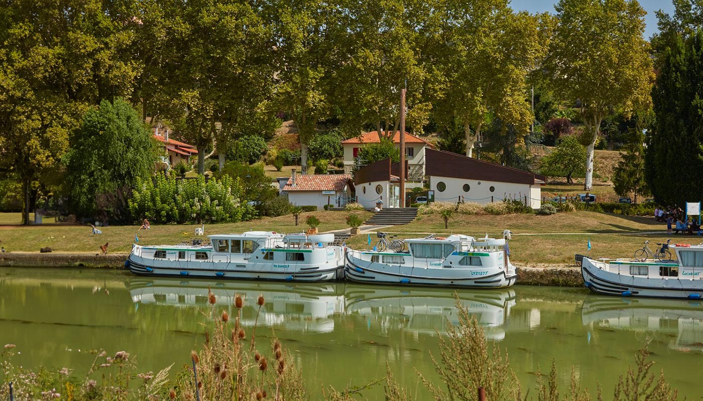 Canal holidays in the South West of France - Locaboat